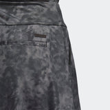 ADIDAS WOMEN'S ESSENTIALS PRINTED GOLF SKORT - BLACK