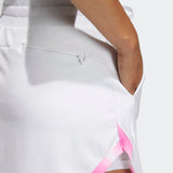 ADIDAS WOMEN'S GRADIENT 15-INCH GOLF SKORT - WHITE / PINK