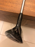 UNUSED TITLEIST 915 FD 15* FAIRWAY WOOD WITH DIAMANA 60 REGULAR FLEX SHAFT - LEFT HAND